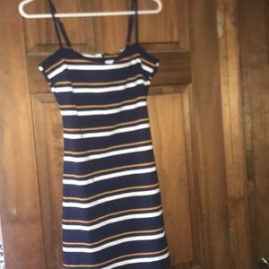 Kendal and Kylie Jenner dress